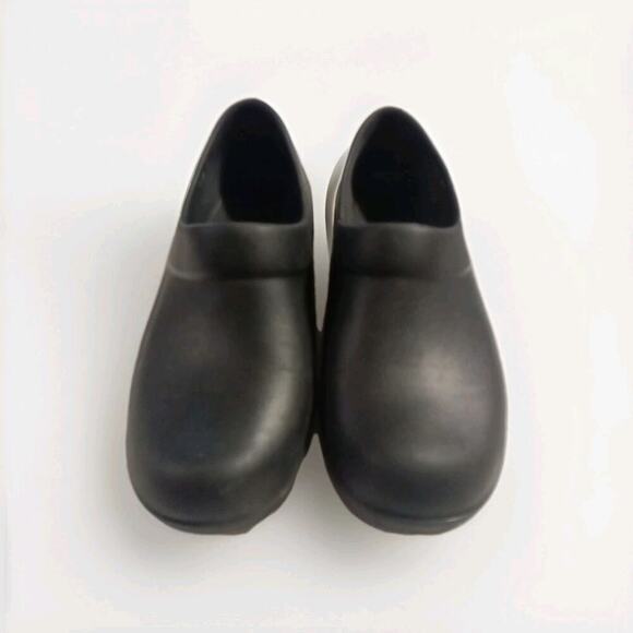 CROCS Shoes - Crocs Women's Neria Pro II Black Work Clogs Slip Resistant Nursing Chef 11W